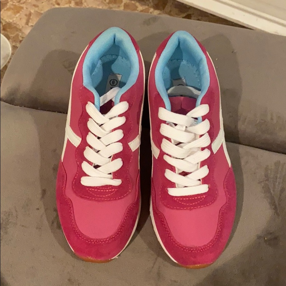 Wild diva sneakers
